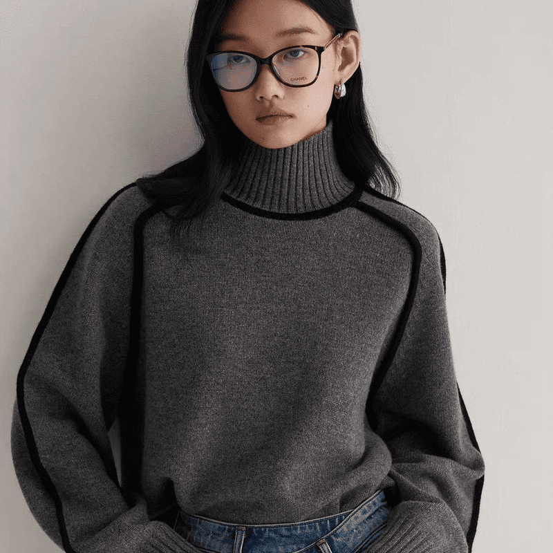 Emilie - Soft and stylish turtleneck for winter